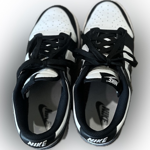 Nike Dunk Low Shoes - Picture 3 of 7